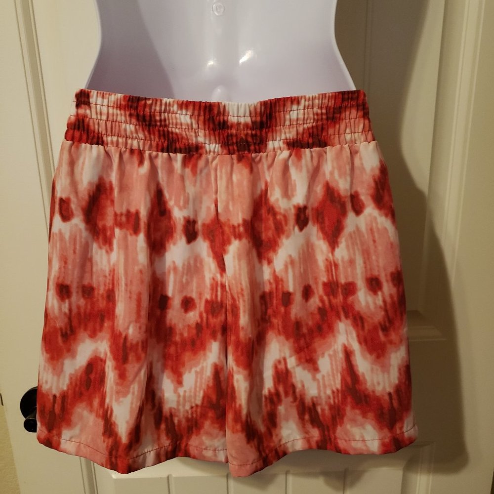 Takara Red/White Flowy Shorts - Picture 2 of 10